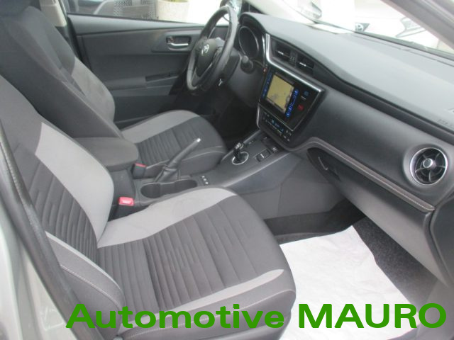TOYOTA Auris usata 24