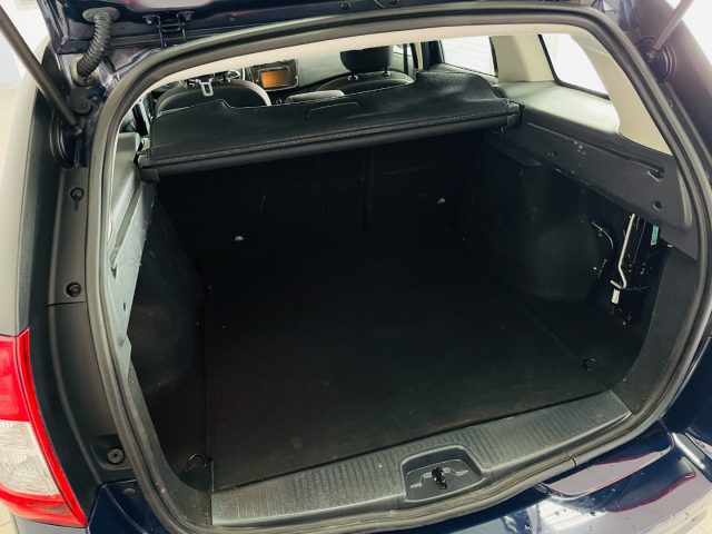 DACIA Logan usata, con Autoradio