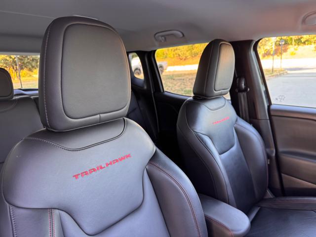JEEP Renegade usata, con USB