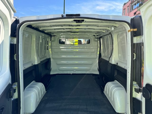 RENAULT Trafic usata 7