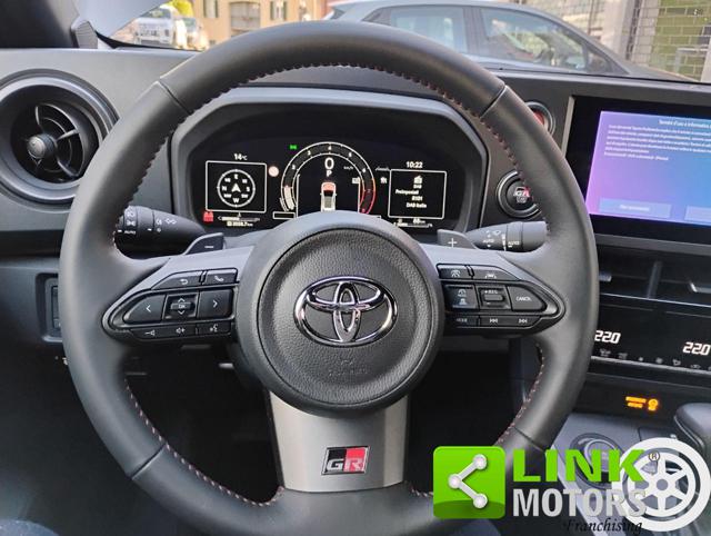 TOYOTA Yaris usata, con Controllo automatico clima