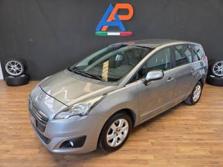 PEUGEOT 5008 usata, con Airbag