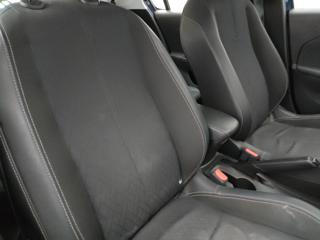 OPEL Corsa usata, con Autoradio digitale