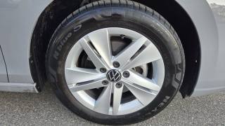 VOLKSWAGEN Golf usata, con Autoradio