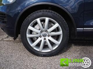 VOLKSWAGEN Touareg usata, con Interni in pelle