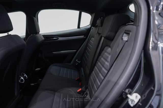 ALFA ROMEO Stelvio usata, con Bracciolo