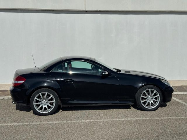 MERCEDES-BENZ SLK 200 usata, con Airbag