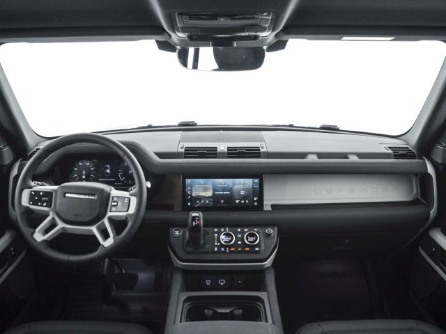 LAND ROVER Defender usata 3