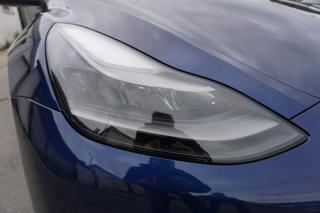 TESLA Model Y usata, con Fari LED