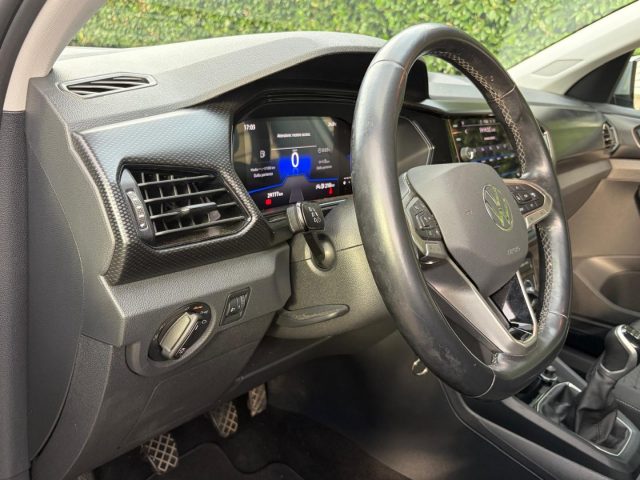 VOLKSWAGEN T-Cross usata 23