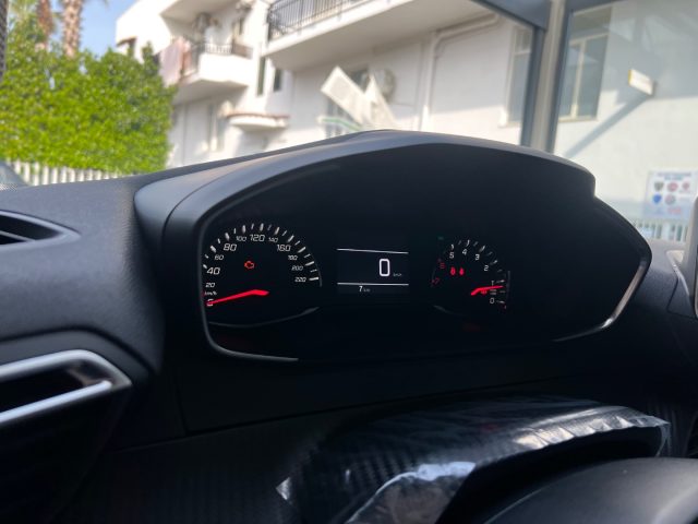 PEUGEOT 2008 usata, con Lettore CD