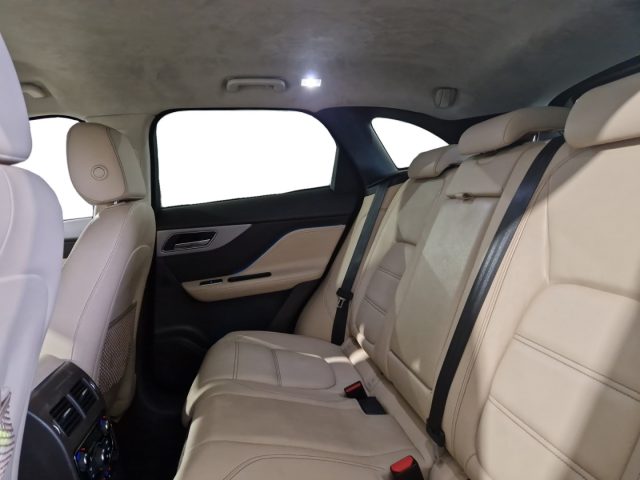 JAGUAR F-Pace usata, con Fendinebbia