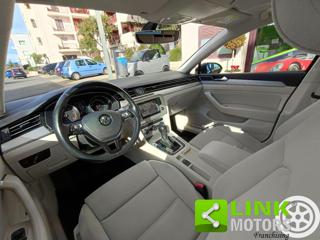 VOLKSWAGEN Passat Variant usata, con Park Distance Control