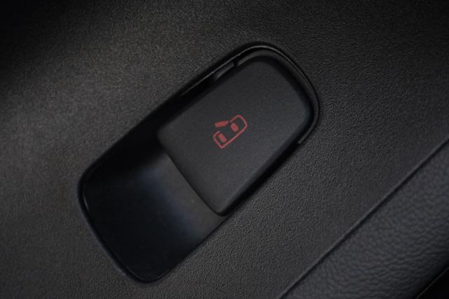 MASERATI Grecale usata, con Leve al volante