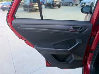 VOLKSWAGEN T-Roc usata, con Sensori di parcheggio posteriori