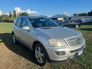 MERCEDES-BENZ ML 320 usata, con Airbag