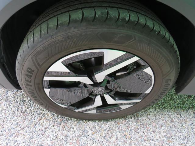 PEUGEOT 2008 usata 29