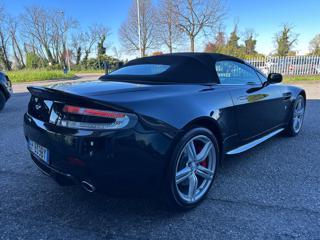ASTON MARTIN V8 usata, con Chiusura centralizzata