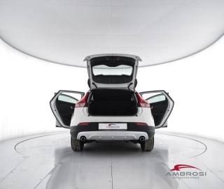 VOLVO V40 Cross Country usata 6