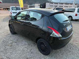LANCIA Ypsilon usata, con Autoradio
