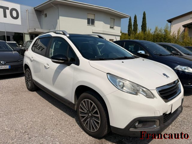 PEUGEOT 2008 usata, con Airbag