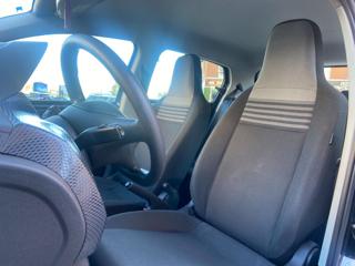 VOLKSWAGEN up! usata, con Park Distance Control