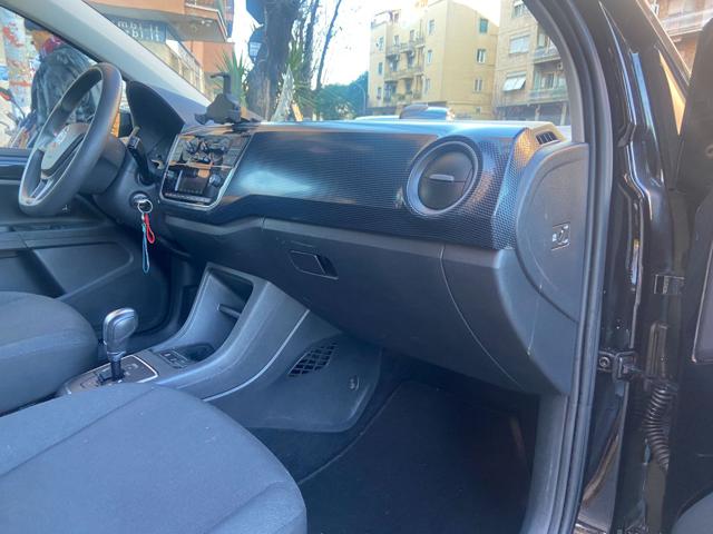 VOLKSWAGEN up! usata, con Sedile posteriore sdoppiato