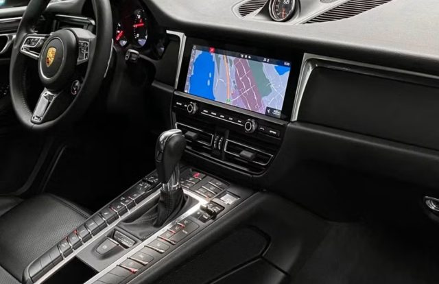 PORSCHE Macan usata, con Fendinebbia