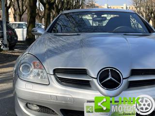 MERCEDES-BENZ SLK 200 usata, con Volante multifunzione