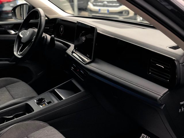VOLKSWAGEN Tiguan usata, con Sensori di parcheggio anteriori