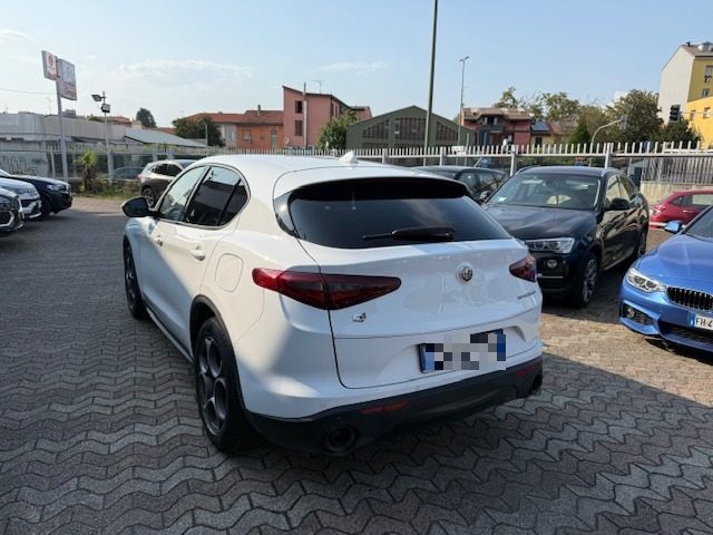 ALFA ROMEO Stelvio usata, con Alzacristalli elettrici