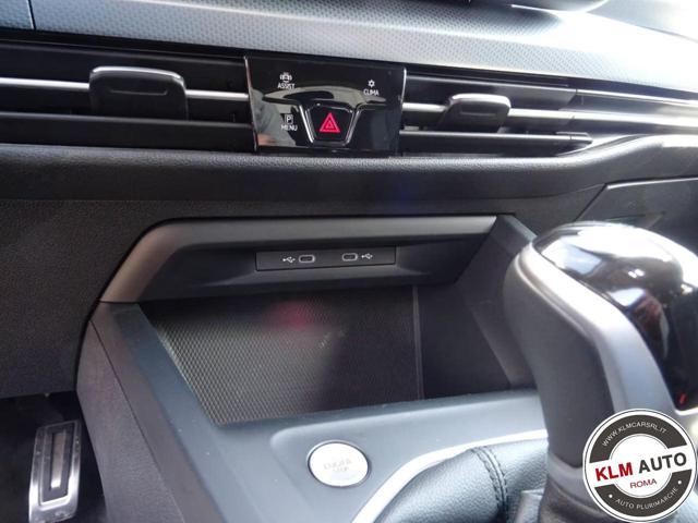 VOLKSWAGEN Golf usata, con Autoradio