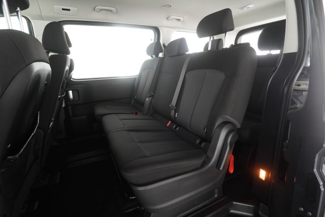 HYUNDAI Staria usata 9