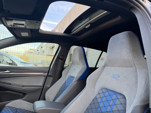 VOLKSWAGEN Golf R usata, con Cronologia tagliandi