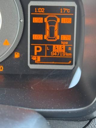 SUZUKI Ignis usata, con Fari LED