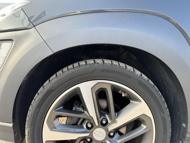 HYUNDAI Kona usata, con Autoradio