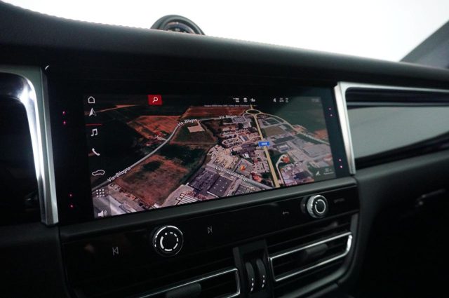 PORSCHE Macan usata, con Sedile posteriore sdoppiato