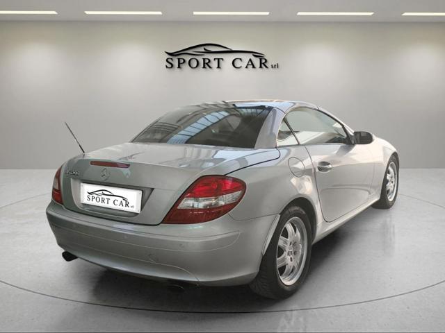 MERCEDES-BENZ SLK 200 usata, con Cerchi in lega