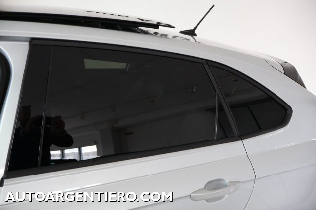 VOLKSWAGEN Taigo usata, con Luci diurne LED