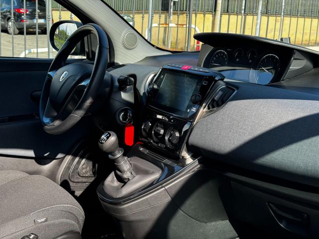 LANCIA Ypsilon usata, con Sedile posteriore sdoppiato