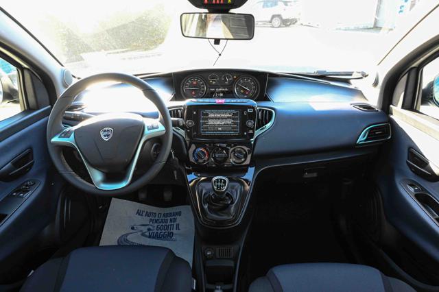 LANCIA Ypsilon usata, con ESP