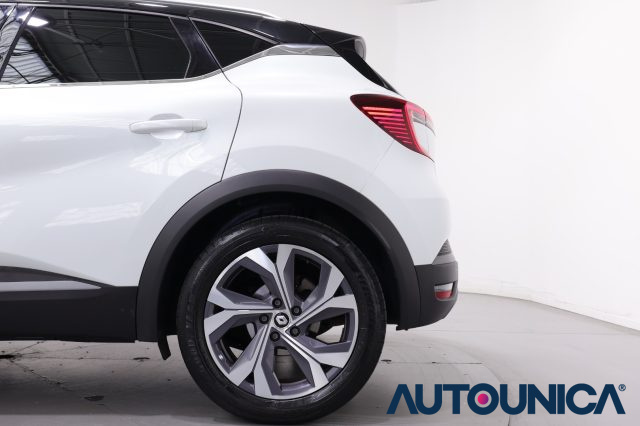 RENAULT Captur usata, con Sound system
