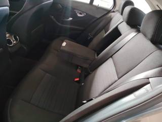 MERCEDES-BENZ C 220 usata, con Frenata d