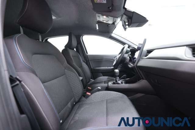 RENAULT Captur usata 41