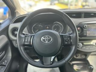 TOYOTA Yaris usata, con Controllo automatico clima