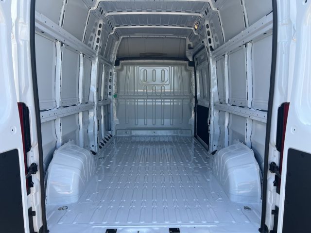 PEUGEOT Boxer usata 11