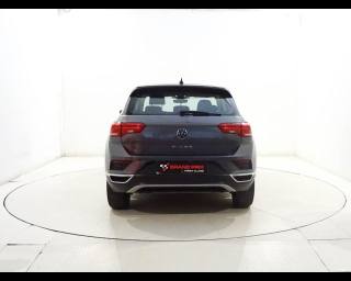 VOLKSWAGEN T-Roc usata, con Autoradio