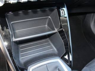 PEUGEOT 2008 usata, con Airbag testa