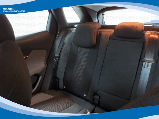 PEUGEOT 3008 usata, con Controllo automatico clima