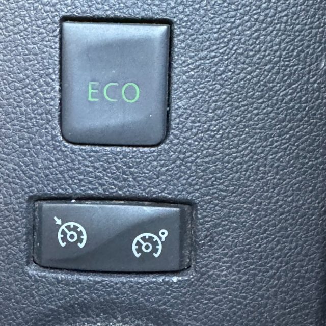 RENAULT Captur usata, con USB